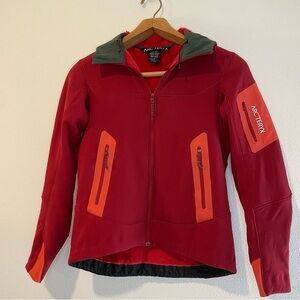 Arc'teryx Hyllus Polartec Softshell Hood Jacket Women size M Cabincore Outdoor